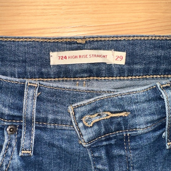 Levi High Rise Straight 724 size 29 Jeans - Picture 3 of 4